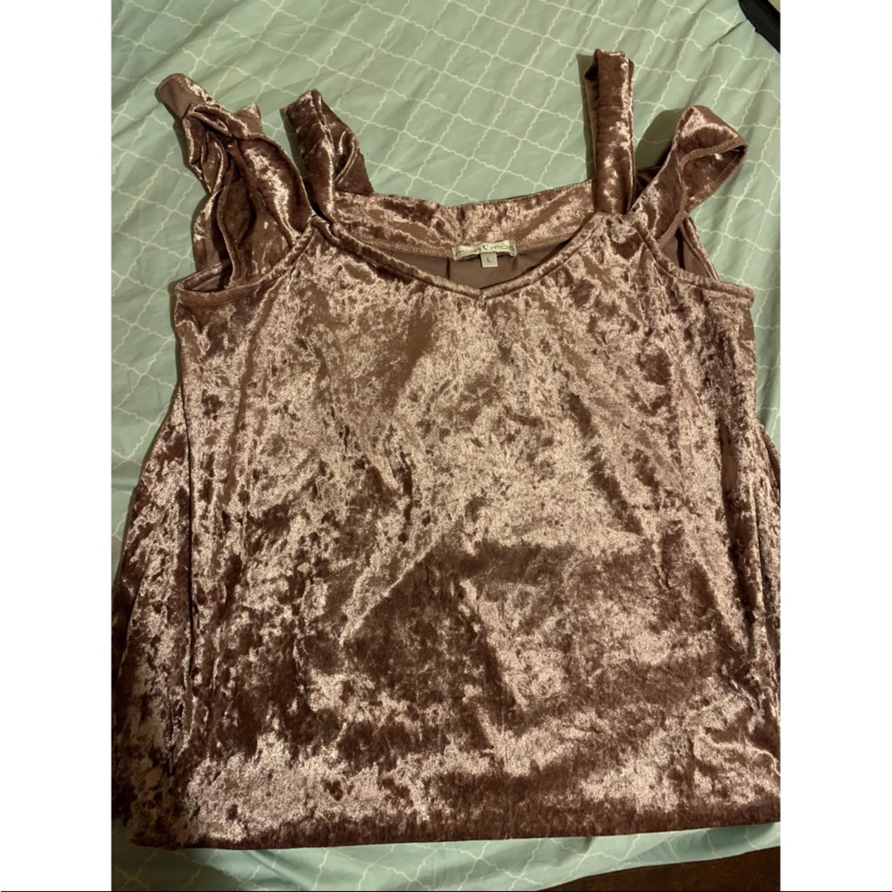ROSE GOLD VELVET OFF THE SHOULDER BLOUSE
